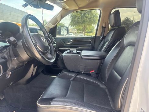 Used 2021 RAM 1500 Laramie AWD/4WD image 2