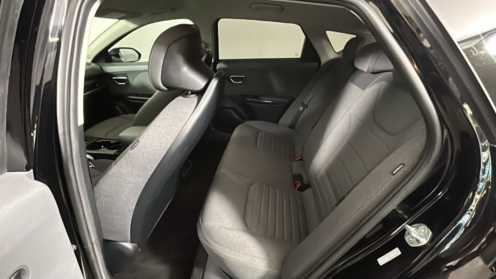 Used 2025 Kia K4 EX FWD image 31