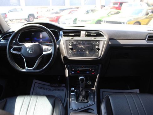 Used 2022 Volkswagen Tiguan SE FWD image 20