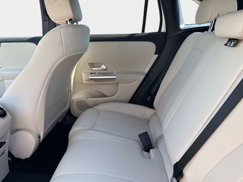 Certified 2025 Mercedes-Benz GLA 250 image 14