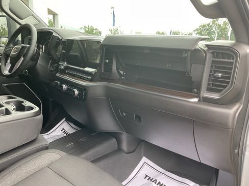 Used 2025 GMC Sierra 2500 SLE w/ SLE Value Package; AWD/4WD image 14