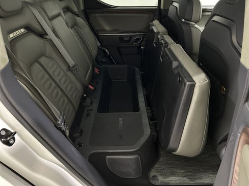 Used 2022 Rivian R1T Adventure image 24