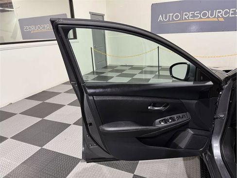 Used 2023 Nissan Sentra SV w/ All-Weather Package image 13