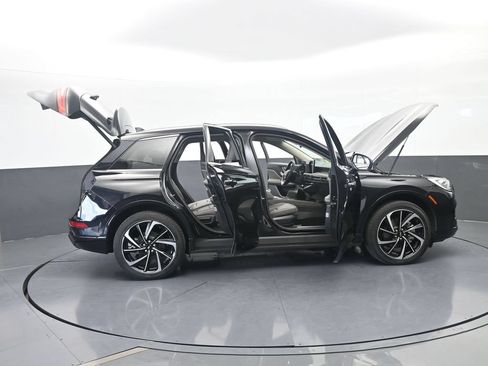 Used 2024 Lincoln Corsair Grand Touring AWD/4WD image 71
