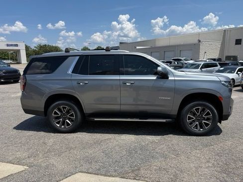 Used 2022 Chevrolet Tahoe LT w/ Luxury Package AWD/4WD image 4