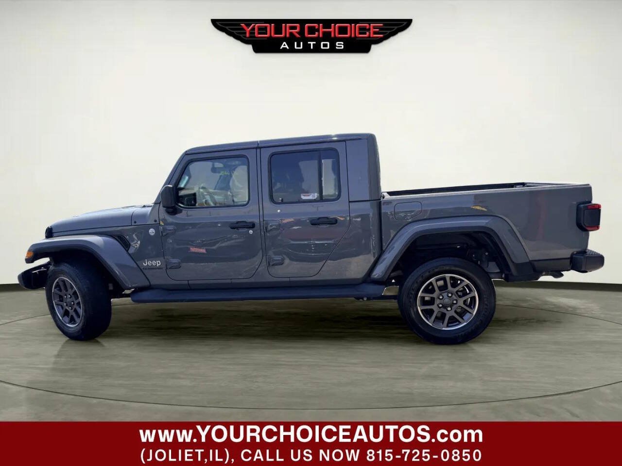 Used 2020 Jeep Gladiator Overland AWD/4WD image 2