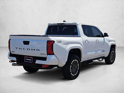 Certified 2025 Toyota Tacoma TRD Sport AWD/4WD image 5