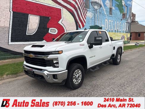 Used 2024 Chevrolet Silverado 2500 LT w/ Convenience Package AWD/4WD image 1