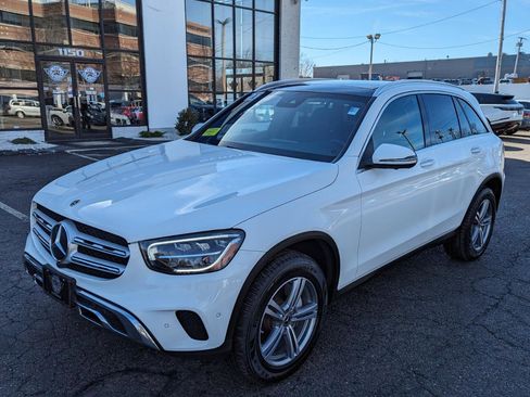 Used 2021 Mercedes-Benz GLC 300 4MATIC image 2