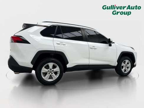 Used 2021 Toyota RAV4 XLE FWD image 9