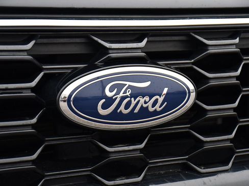 Used 2023 Ford Escape ST-Line Select w/ Class II Trailer Tow Package image 36