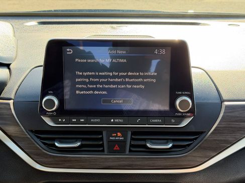 Used 2024 Nissan Altima 2.5 SV FWD image 52