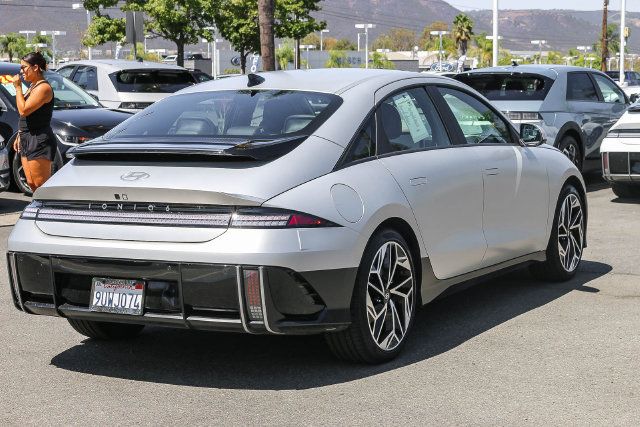 Certified 2025 Hyundai Ioniq 6 SEL RWD image 10