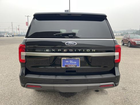Used 2023 Ford Expedition XL AWD/4WD image 4