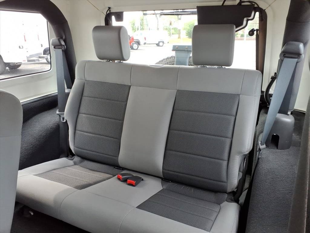 Used 2008 Jeep Wrangler X AWD/4WD image 26