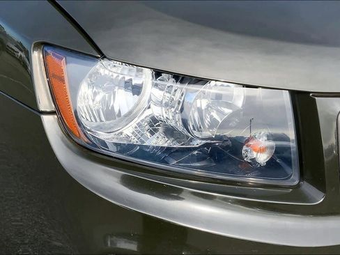 Used 2017 Jeep Compass 75th Anniversary w/ Power Value Group image 27