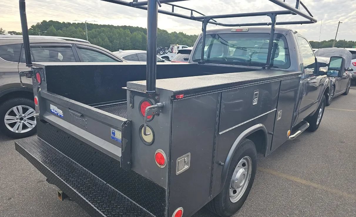 Used 2012 Ford F250 XL RWD image 3