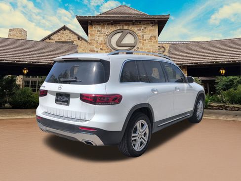 Used 2023 Mercedes-Benz GLB 250 GLB 250 image 2