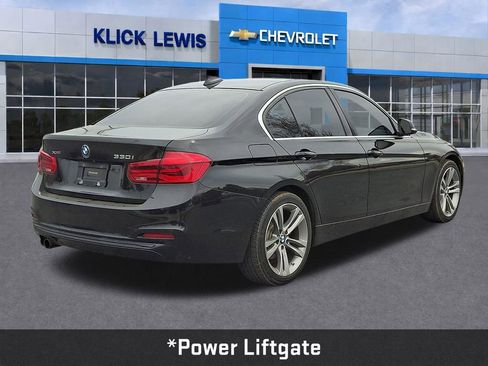Used 2018 BMW 330i xDrive Sedan w/ Convenience Package image 8