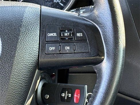 Used 2012 MAZDA MAZDA5 Touring w/ Moonroof & Audio Pkg image 23