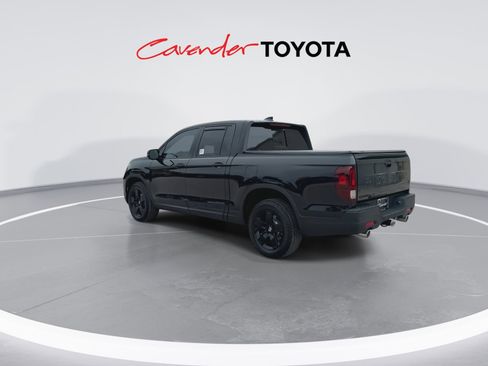 Used 2025 Honda Ridgeline Black Edition image 6
