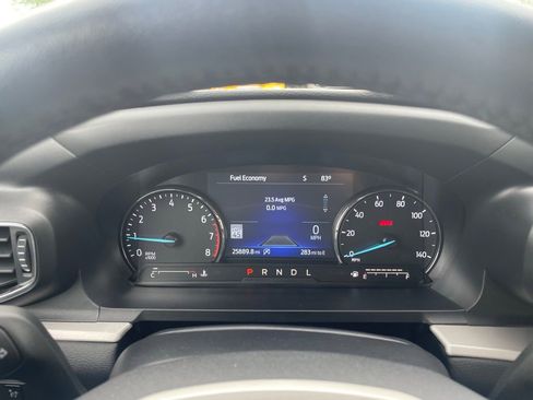 Used 2023 Ford Explorer XLT w/ Equipment Group 202A RWD image 15