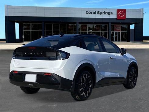 New 2026 Nissan Leaf Platinum+ w/ Cargo Package (Platinum+) FWD image 4