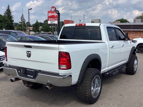 Used 2017 RAM 2500 SLT image 10