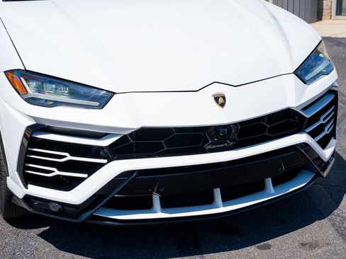Used 2022 Lamborghini Urus AWD/4WD image 5