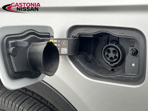 Used 2022 Jeep Grand Cherokee Limited 4xe image 45