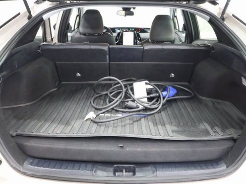 Used 2018 Toyota Prius Prime Premium image 26