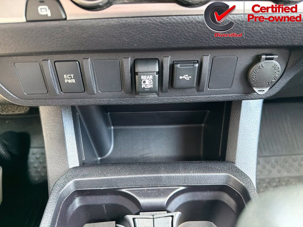 Used 2021 Toyota Tacoma SR5 RWD image 65