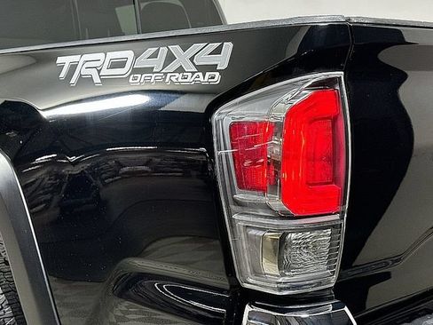 Used 2023 Toyota Tacoma TRD Off-Road AWD/4WD image 23