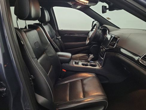 Used 2019 Jeep Grand Cherokee Overland AWD/4WD image 21