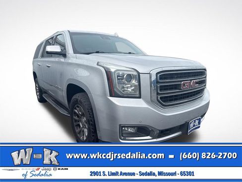 Used 2018 GMC Yukon XL SLT w/ Open Road Package AWD/4WD image 3