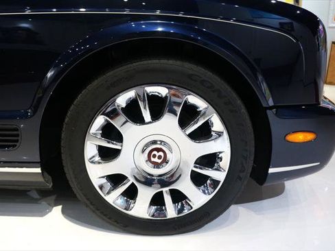 Used 2007 Bentley Azure image 12