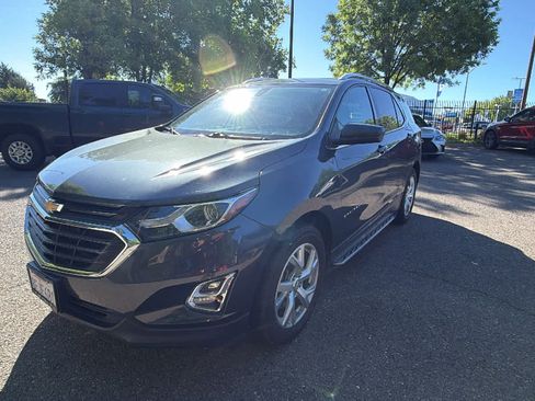 Used 2018 Chevrolet Equinox LT w/ LPO, Hit The Road Package FWD image 1