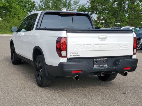 Certified 2024 Honda Ridgeline Black Edition image 2