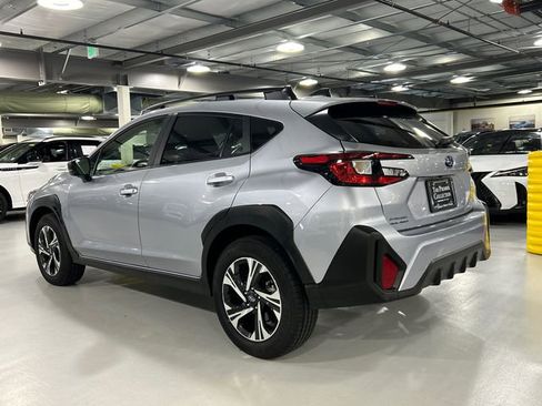Used 2025 Subaru Crosstrek 2.0i Premium AWD/4WD image 4