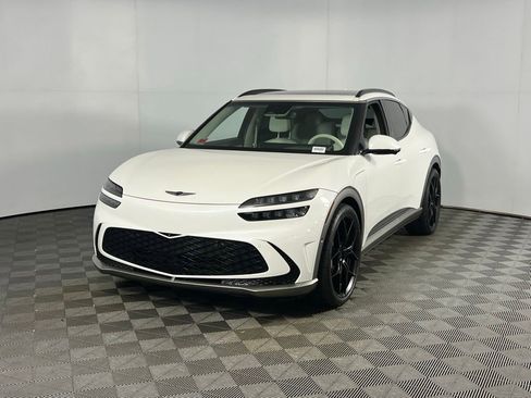 Used 2023 Genesis GV60 Performance image 11