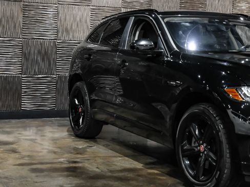Used 2017 Jaguar F-PACE R-Sport AWD/4WD image 6