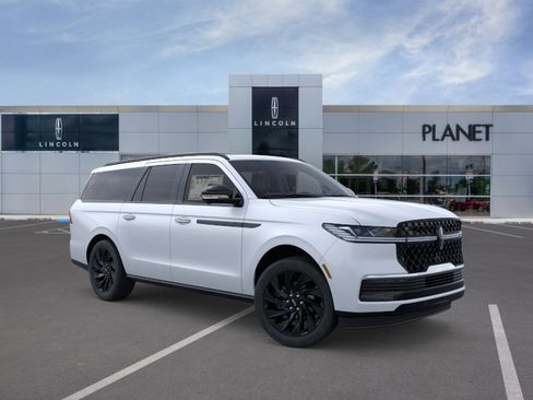 New 2026 Lincoln Navigator L Reserve AWD/4WD image 7