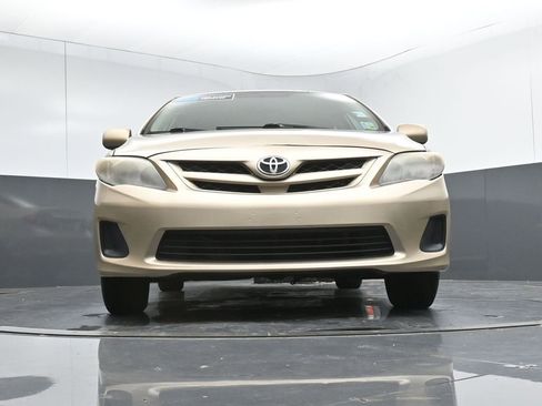 Used 2011 Toyota Corolla LE FWD image 42