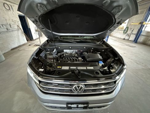 Used 2020 Volkswagen Atlas Cross Sport SEL image 26
