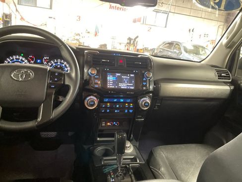 Used 2019 Toyota 4Runner Limited AWD/4WD image 17