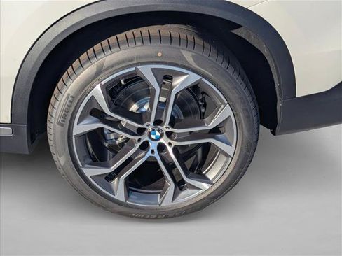 Used 2026 BMW X5 sDrive40i w/ Climate Comfort Package RWD image 9