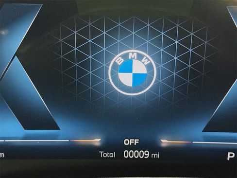 New 2026 BMW X5 xDrive40i w/ M Sport Package image 14