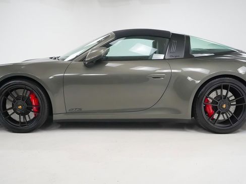 Certified 2023 Porsche 911 Targa 4 GTS image 2