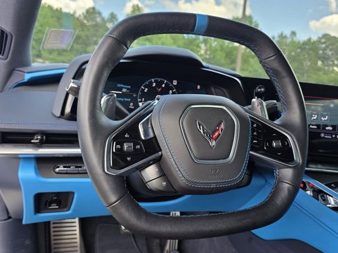 Used 2022 Chevrolet Corvette Stingray Premium Conv w/ Z51 Performance Package RWD image 15