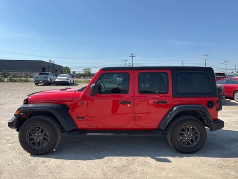 Used 2024 Jeep Wrangler Unlimited Sport AWD/4WD image 11